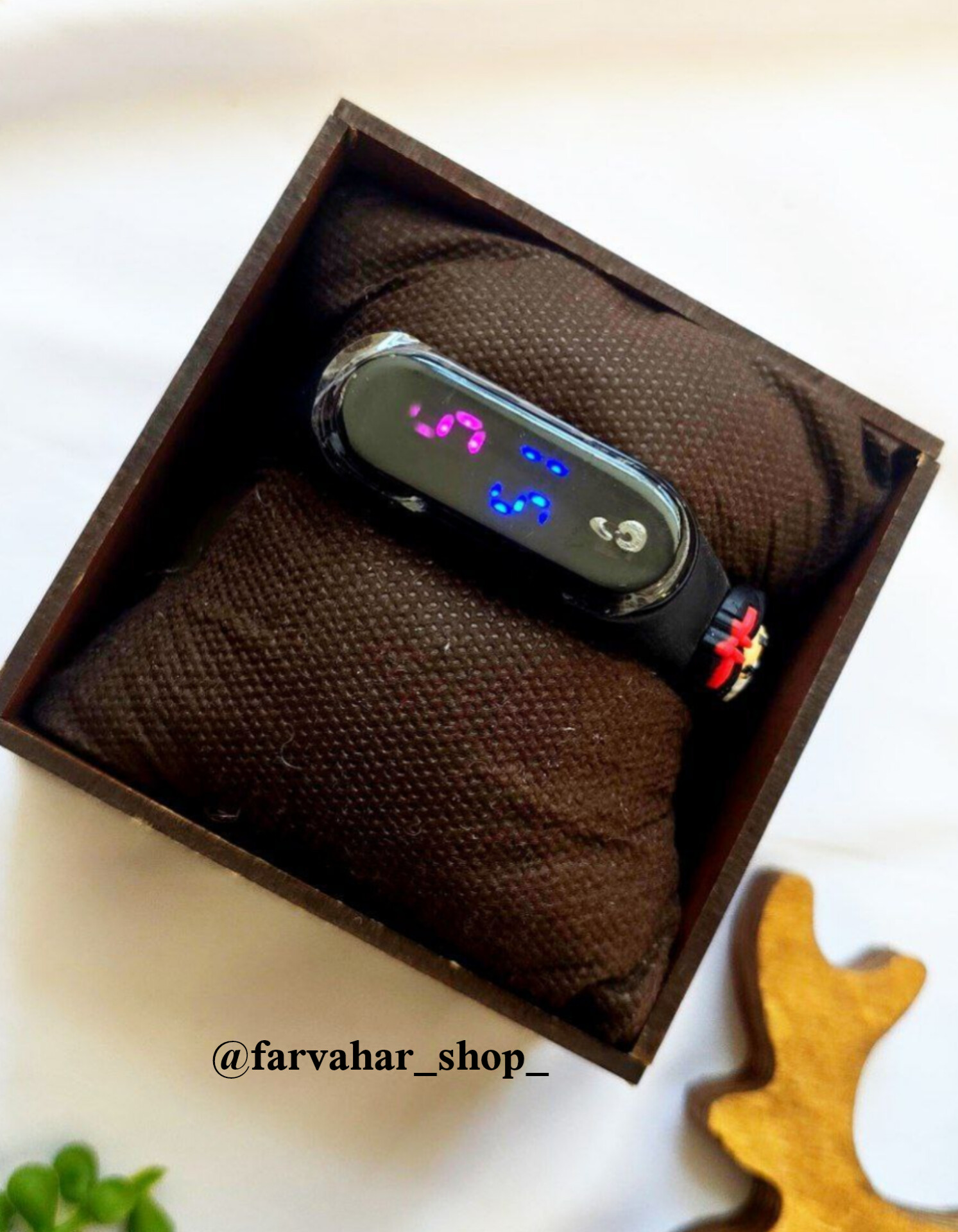 ساعت عروسکی